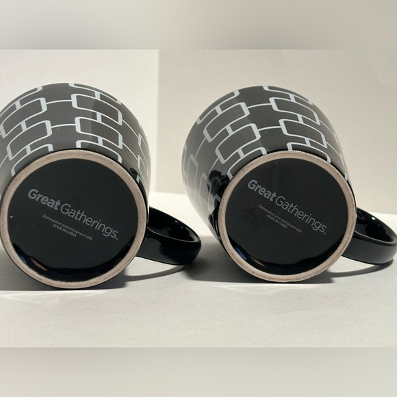 Great Gatherings Black Geometric Mugs Set of 2 - Picture 3 of 4
